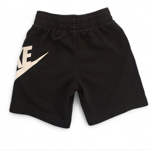 Nike Boys 2-Piece Set | Gray Logo T-Shirt & Sweat Shorts - Size 4 (XS) - Picture 6 of 6
